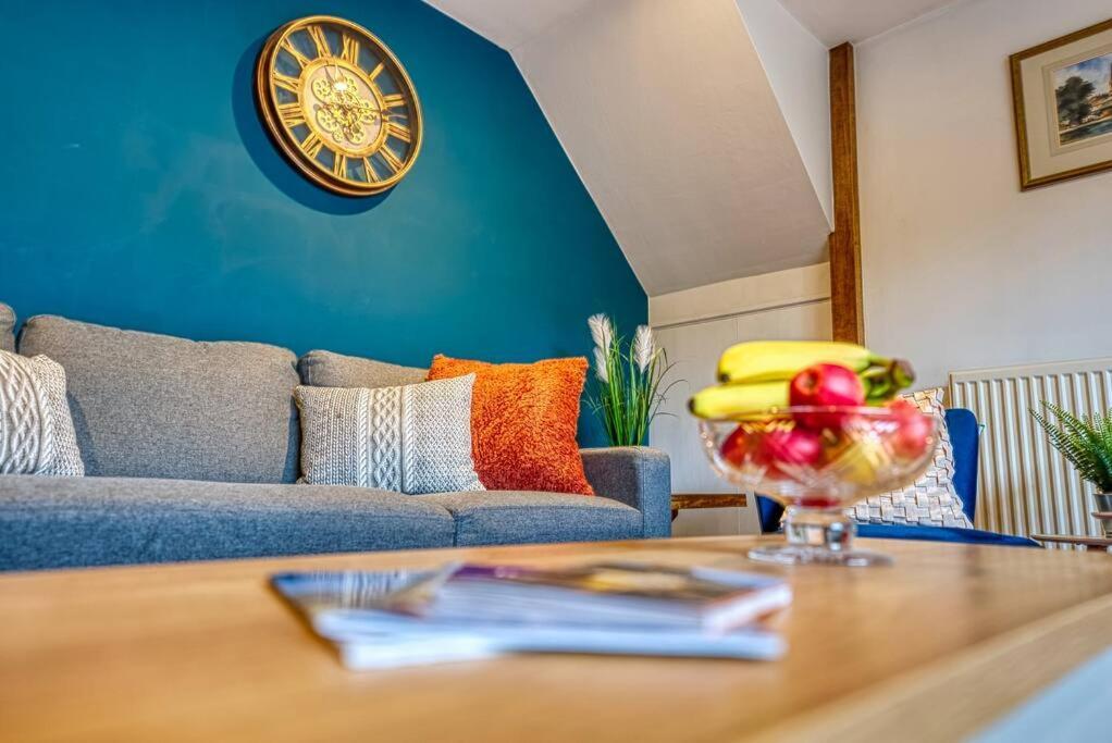 Delightful Two-Bedroom Cottage In The Heart Of Bakewell Esterno foto