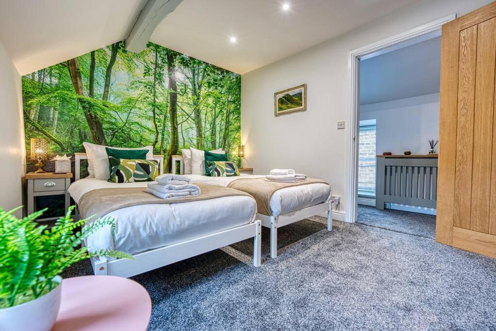 Delightful Two-Bedroom Cottage In The Heart Of Bakewell Esterno foto