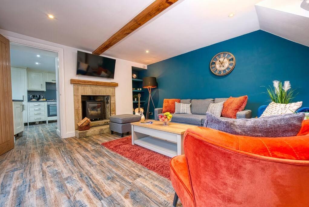 Delightful Two-Bedroom Cottage In The Heart Of Bakewell Esterno foto