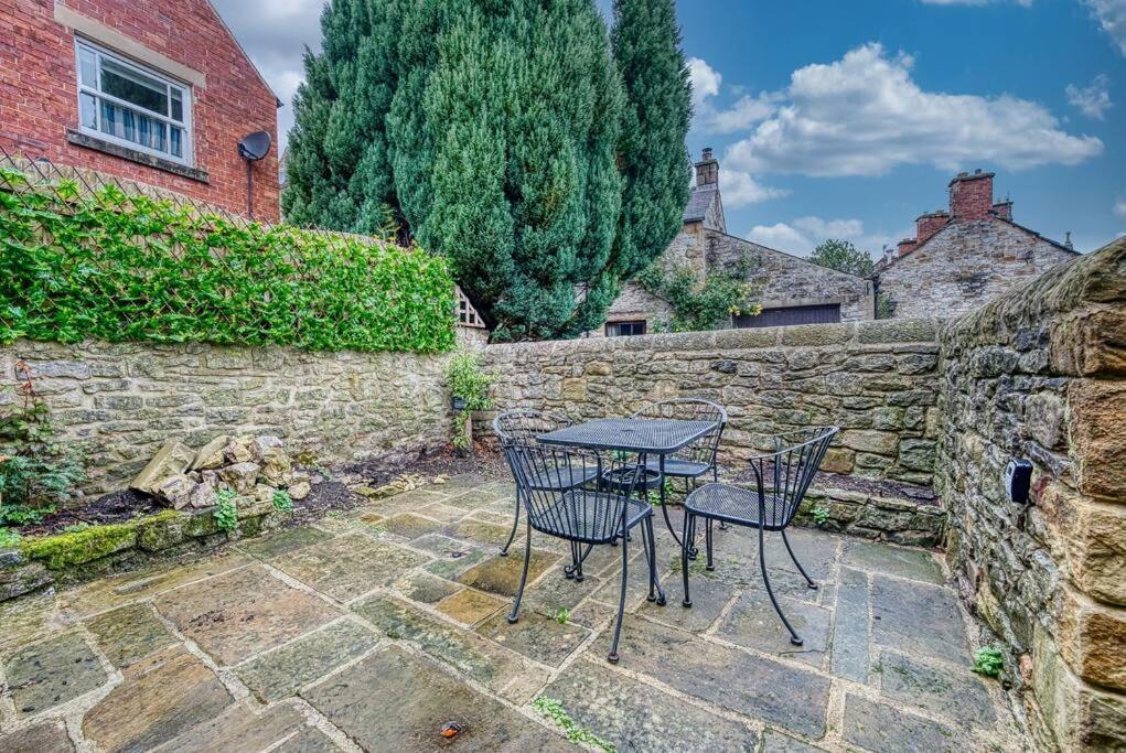 Delightful Two-Bedroom Cottage In The Heart Of Bakewell Esterno foto
